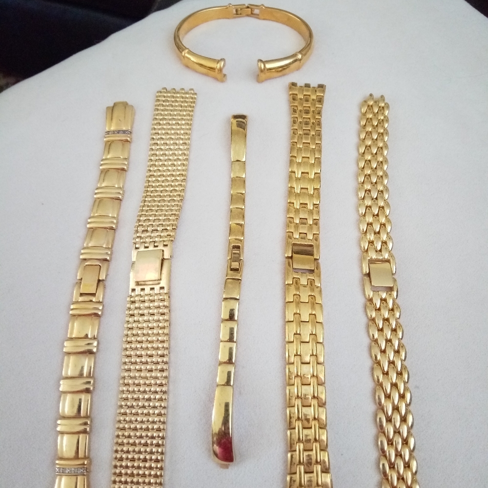 New, Never Worn Women's Citizen Watchbands in Gold Color and Stainless Steal